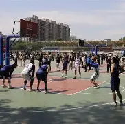 转会期欧篮联焦点战，菲尼克斯太阳止住颓势，赛场秩序良好，阵容厚度经受考验