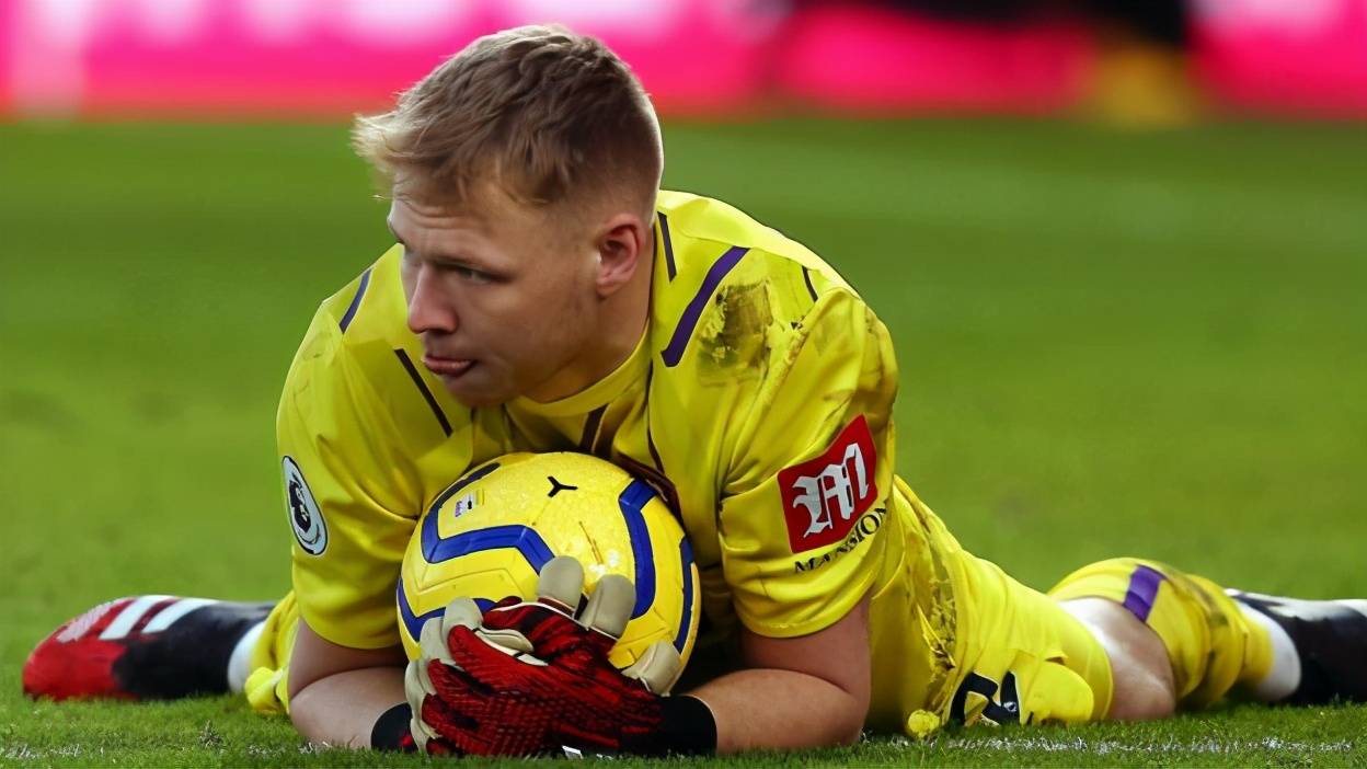 拜仁慕尼黑内部会议纪要流出——国际比赛日防线松动，英超使命明确，控场能力受关注